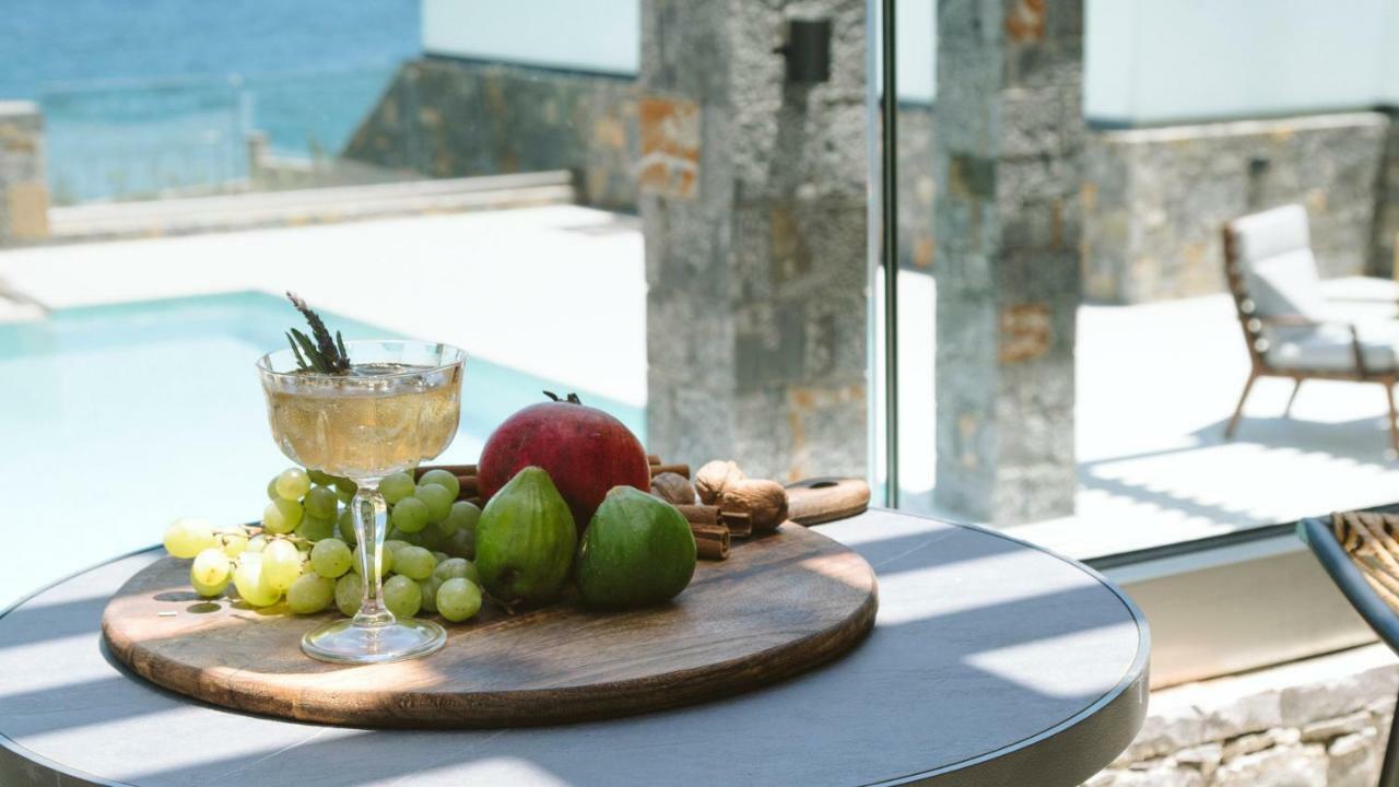 Yades Instyle Villas 莫什劳斯 外观 照片