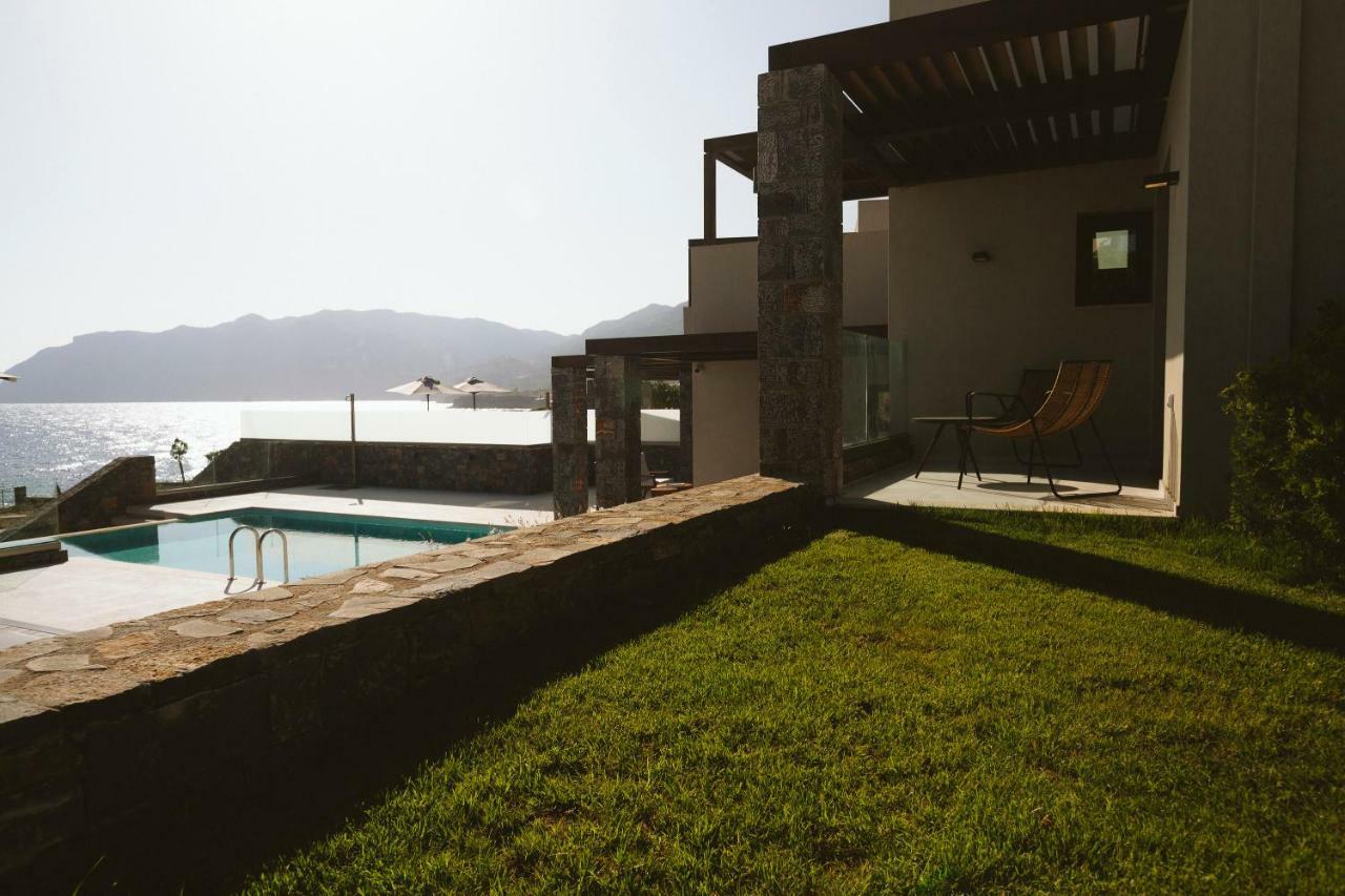 Yades Instyle Villas 莫什劳斯 外观 照片