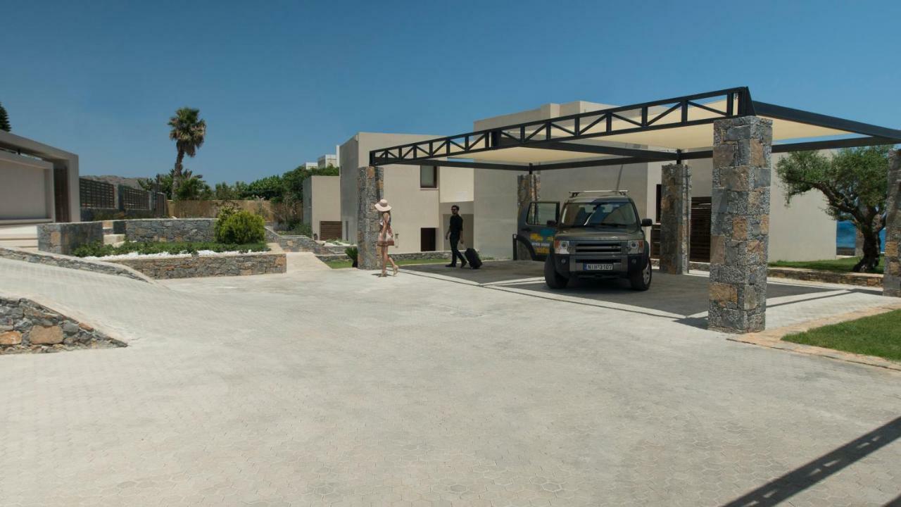 Yades Instyle Villas 莫什劳斯 外观 照片